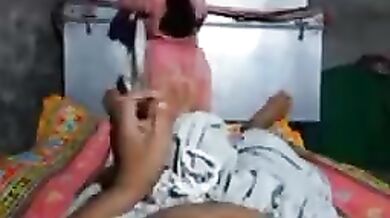 Garm Chachi ne lund par chad k chudai. Pakistani sex video