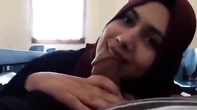 Pakistani hijab girl  sex video me lund ka chusa