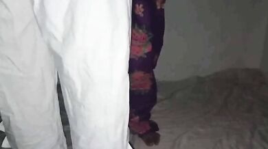 XXX Chacha ne choot chat kar Chachi ko choda