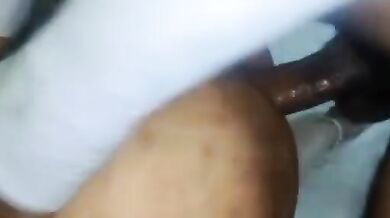 Pakistani Aunty ki gaand chodi oil laga k. Anal sex