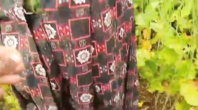 Village Girl ki open air chudai.Indian porn video