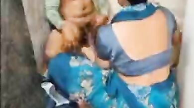 Bathroom me wife ko Ghodi bana kar choda. Indian porn video