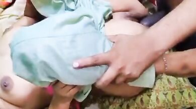 Chudakkad Neighbor Aunty ne kala lund liya xxx