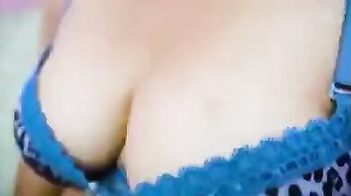 Mother ki friend Aunty ko choda nude mms