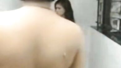 Big boobs young girl ki bathroom me mature mard se chudai ki xxx video
