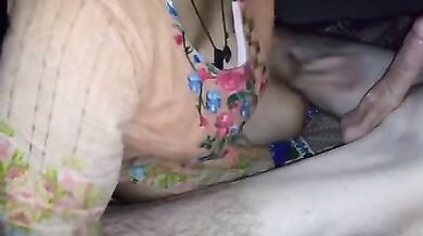 Chudai ki piyasi desi aunty ki porn video