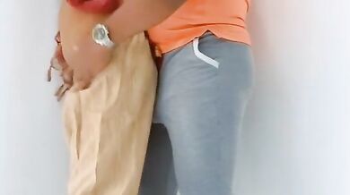 Kamwali ko paise diye boobs aur gand enjoy ki uski sex video