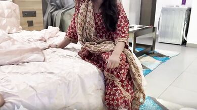 Sexy Young  Stepsister ko burger khila ke chodne ki xxx video