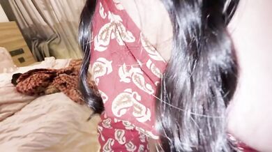 Sexy Young  Stepsister ko burger khila ke chodne ki xxx video