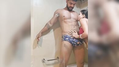 Hot Indian couple sex ka shokeen xxx video bana ke share ki
