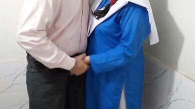 Hot Teacher aur student ki bathrrom me chudai ki porn video