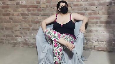 Electrician ne kam k badla Madam chodi. Pakistani porn