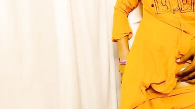 Mehndi fucnction par aai guest larki ki doggy sex style video