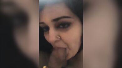 Desi Bhabhi Farhana bade lund ki fan us ki nice blowjob video