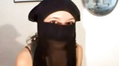 Muslim Hijab girl choot me fingering live sex show video