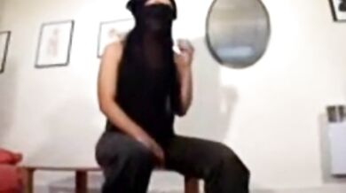 Muslim Hijab girl choot me fingering live sex show video