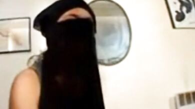 Muslim Hijab girl choot me fingering live sex show video