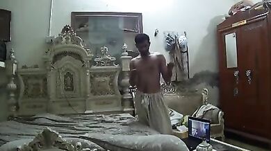 Piyasi Pakistani bhabhi ko chod k thanda kiya