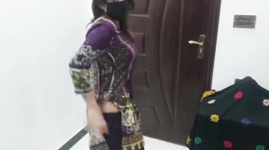 Nice big boobs Pakistani housewife ki nude dance video