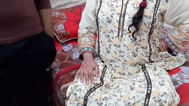 Big ass Stepmother ko oil massage ke doran chodne ki sex video