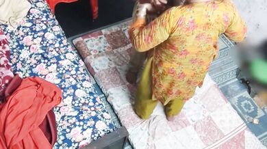 Pakistani Aunty ghar par akeli lover se chudai ki xxx video