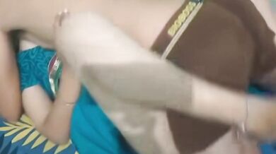 Indian xxx video me enjoy kare Stepfather aur daughter ka sex