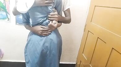 Indian College student ki tight Fuddi mari enjoy kare xxx video