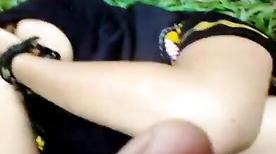 Hari ghans par hijabi Arfa ki dudhiya choot par girai malai