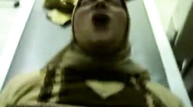 Khubsurat hijaabi bhabhi ke chudai ke kamuk haav bhaav