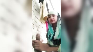 Ladki ne chusa chacha ka lamba lauda