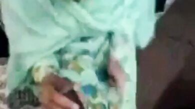 Khala se lund chusakar use doggystyle choda