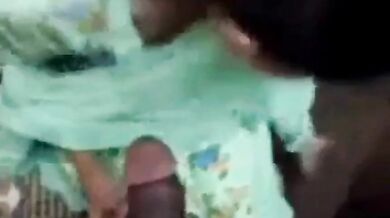 Khala se lund chusakar use doggystyle choda