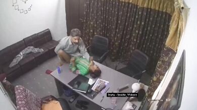 Office ki mulazam aunty ki chudai wali Paki Porn Reel