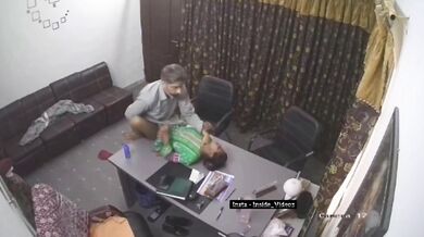 Office ki mulazam aunty ki chudai wali Paki Porn Reel