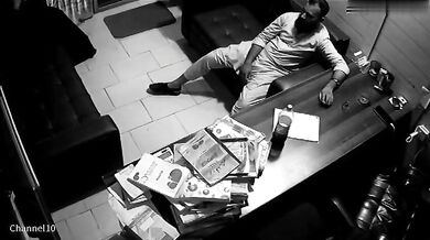 Burqa wali aurat ki office mein chudai wali Muslim Porn Video
