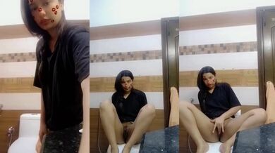 Sexy Paki girl ki bathroom fingering wala Nude XXX MMS